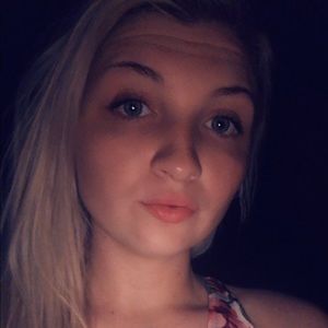 Meet your Posher, Bethany